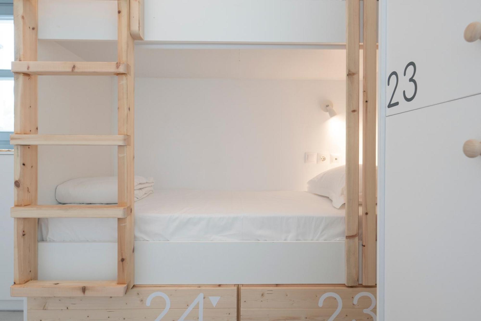 Bedspot Hostel Fíra Kültér fotó