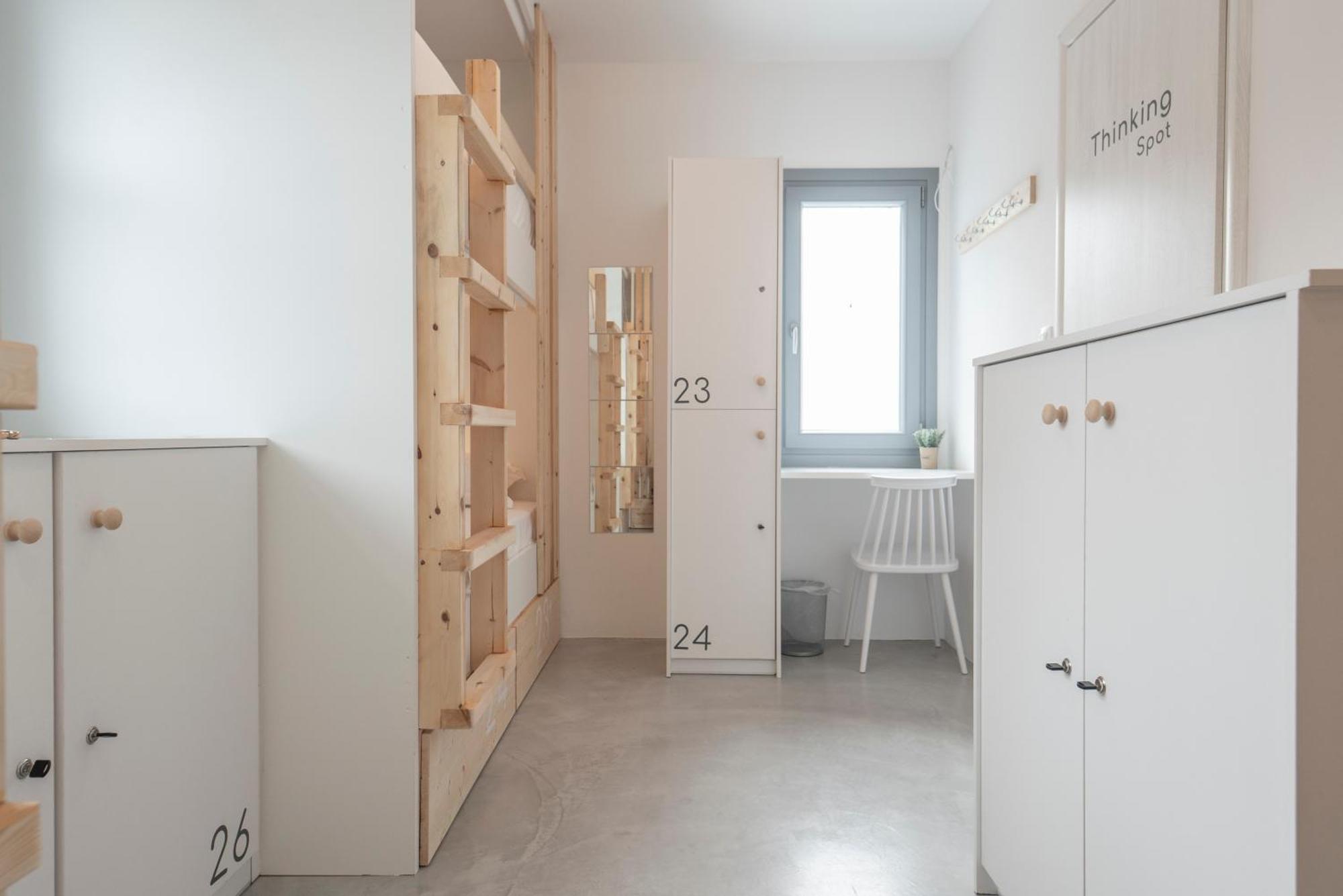 Bedspot Hostel Fíra Kültér fotó