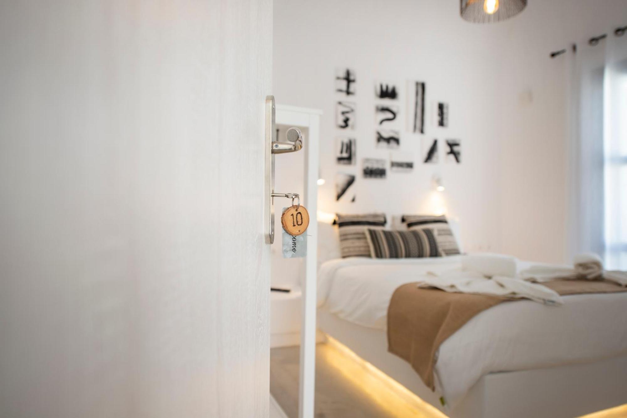 Bedspot Hostel Fíra Kültér fotó
